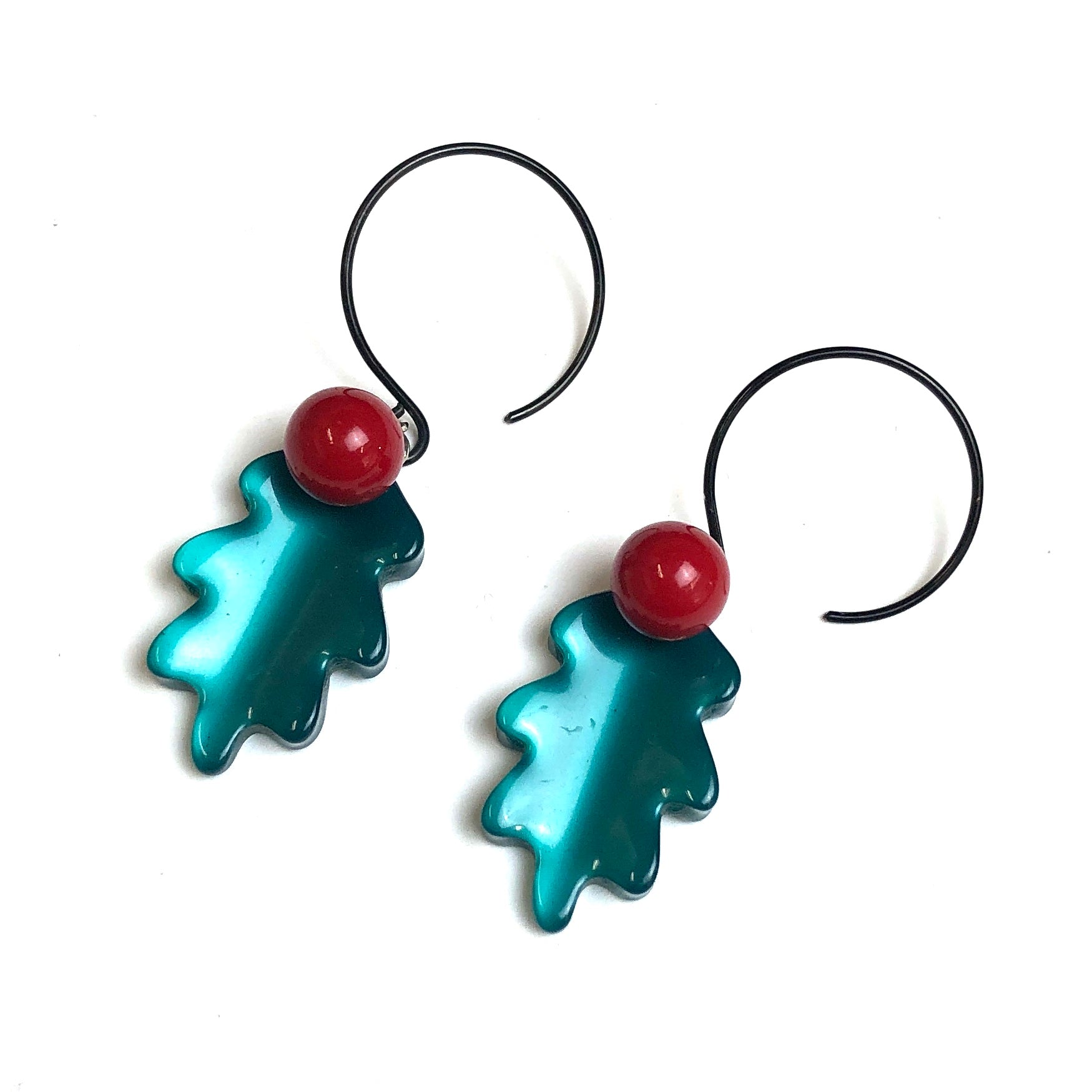 retro holiday earrings