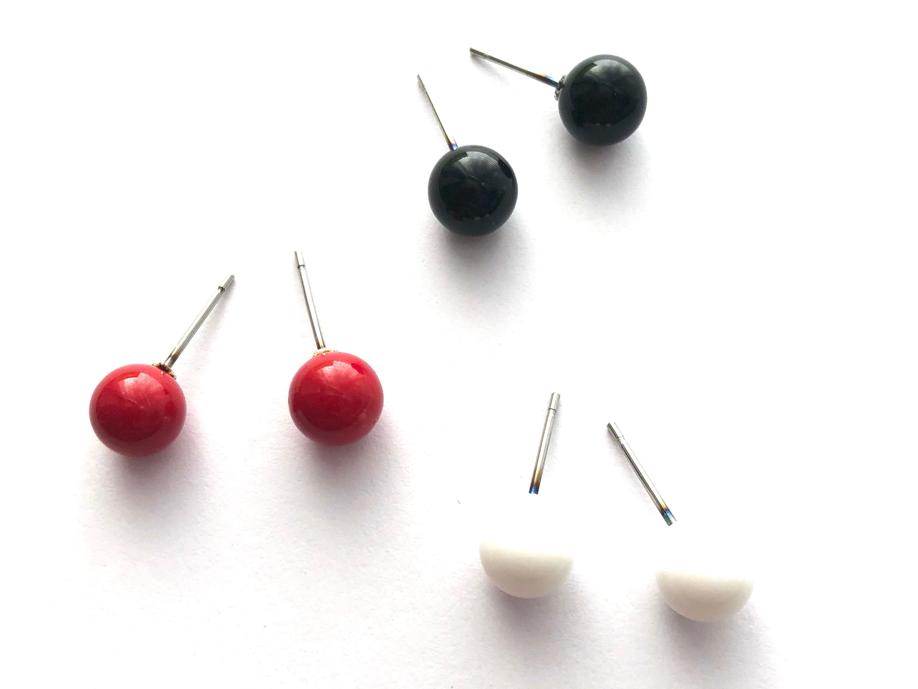 small lucite stud earrings