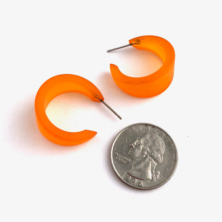 small tapered earrings