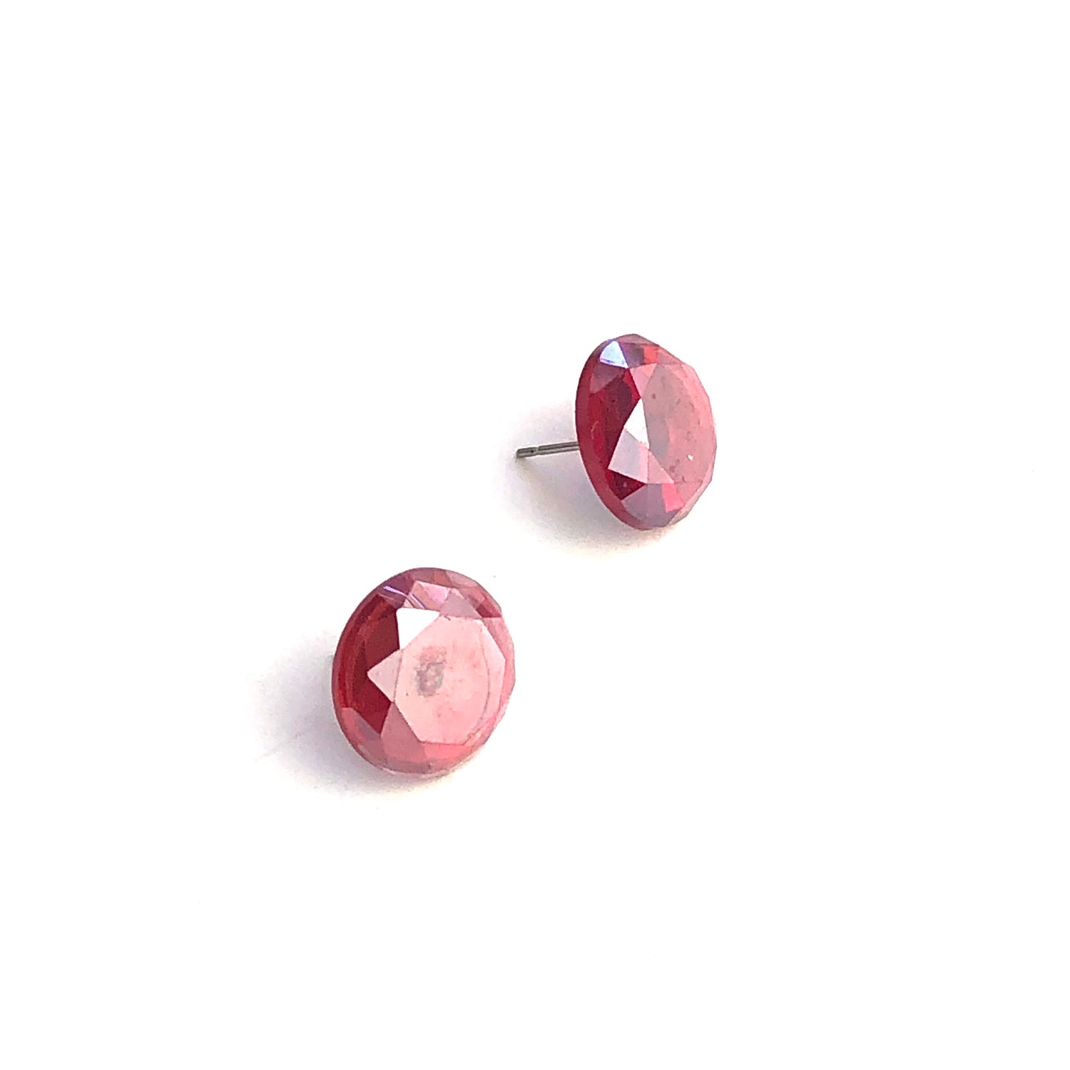 Red Coral Luster Faceted Gem-Style Stud Earrings