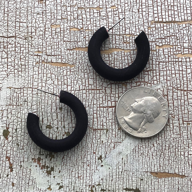 frosted black tube hoops