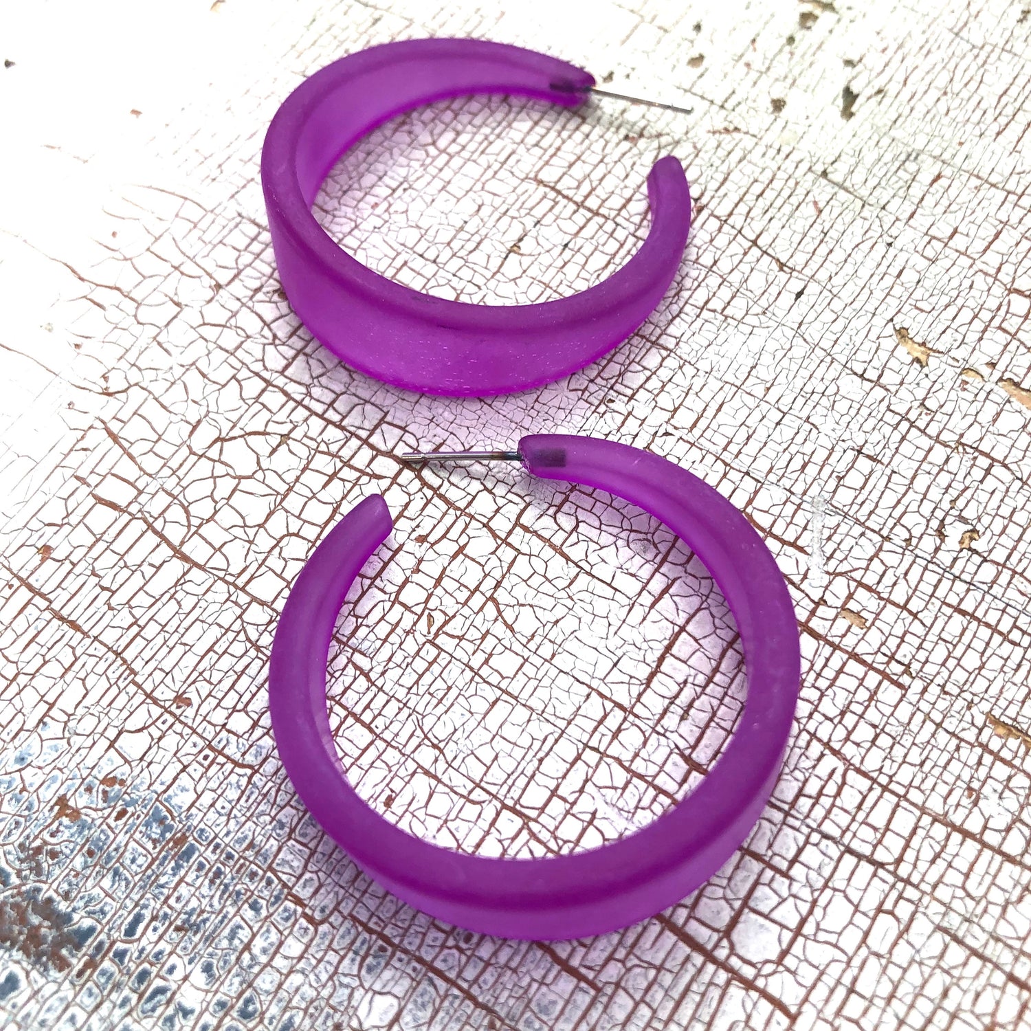 violet emily hoop earrings