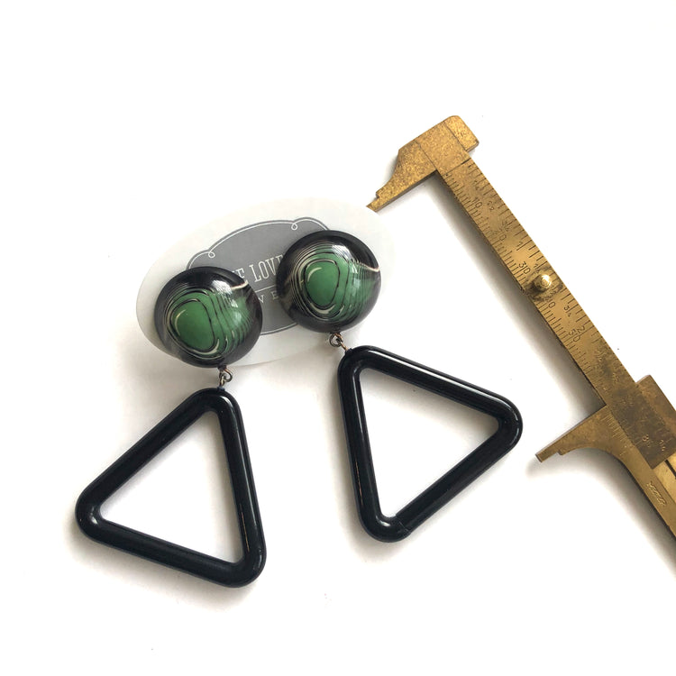 green triangle earrings measurments