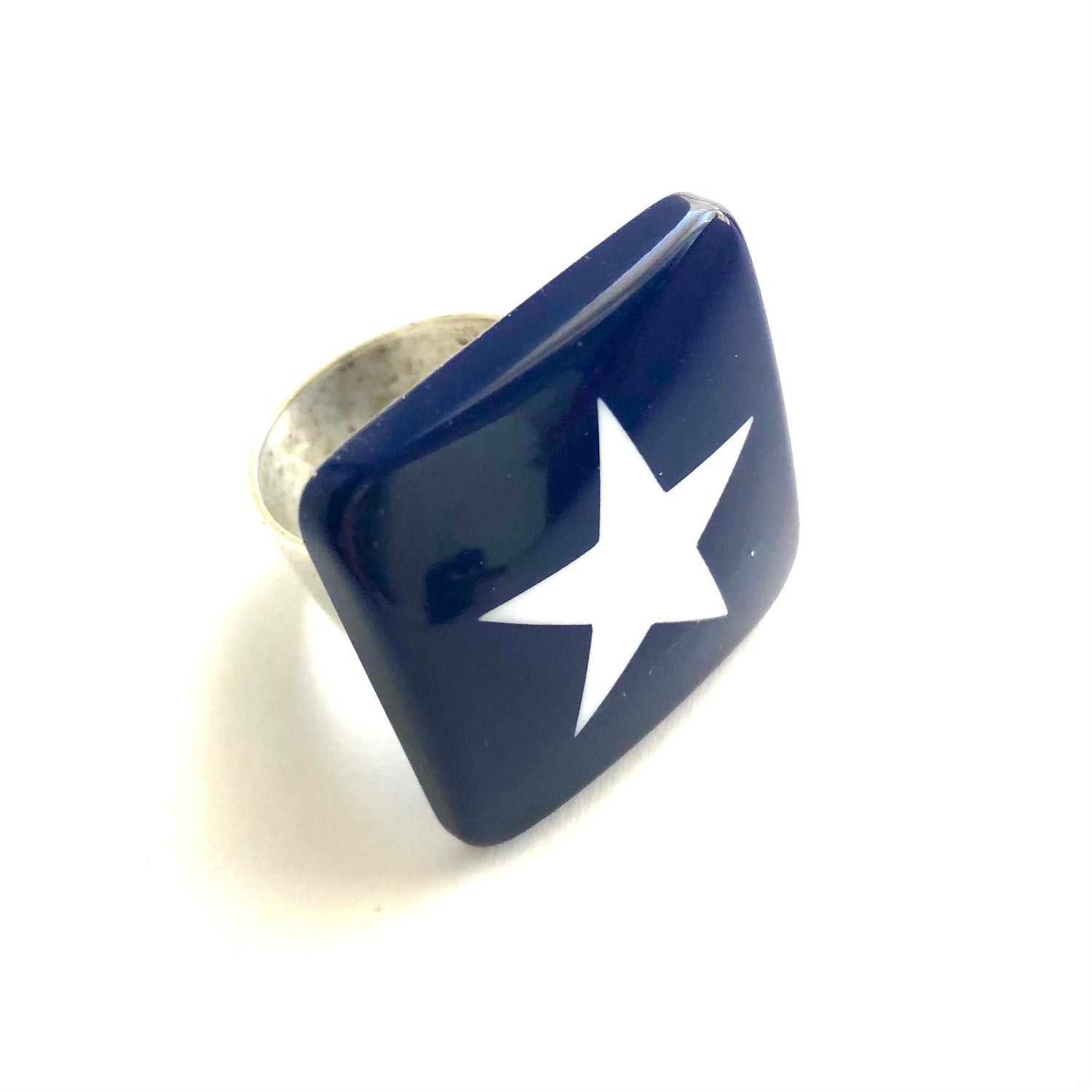 Navy Blue &amp; White Star Lucite Silver Cocktail Ring