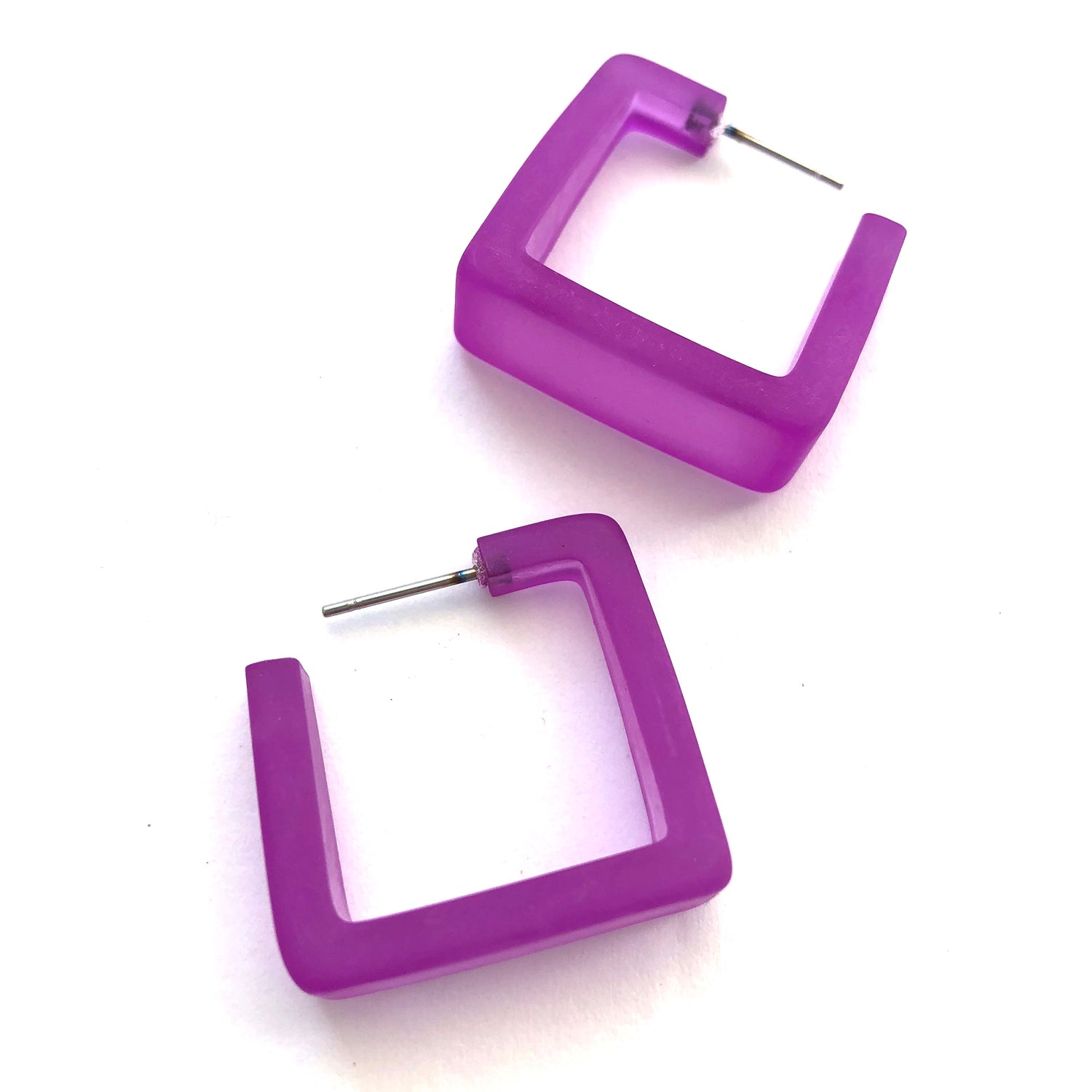 violet square earrings