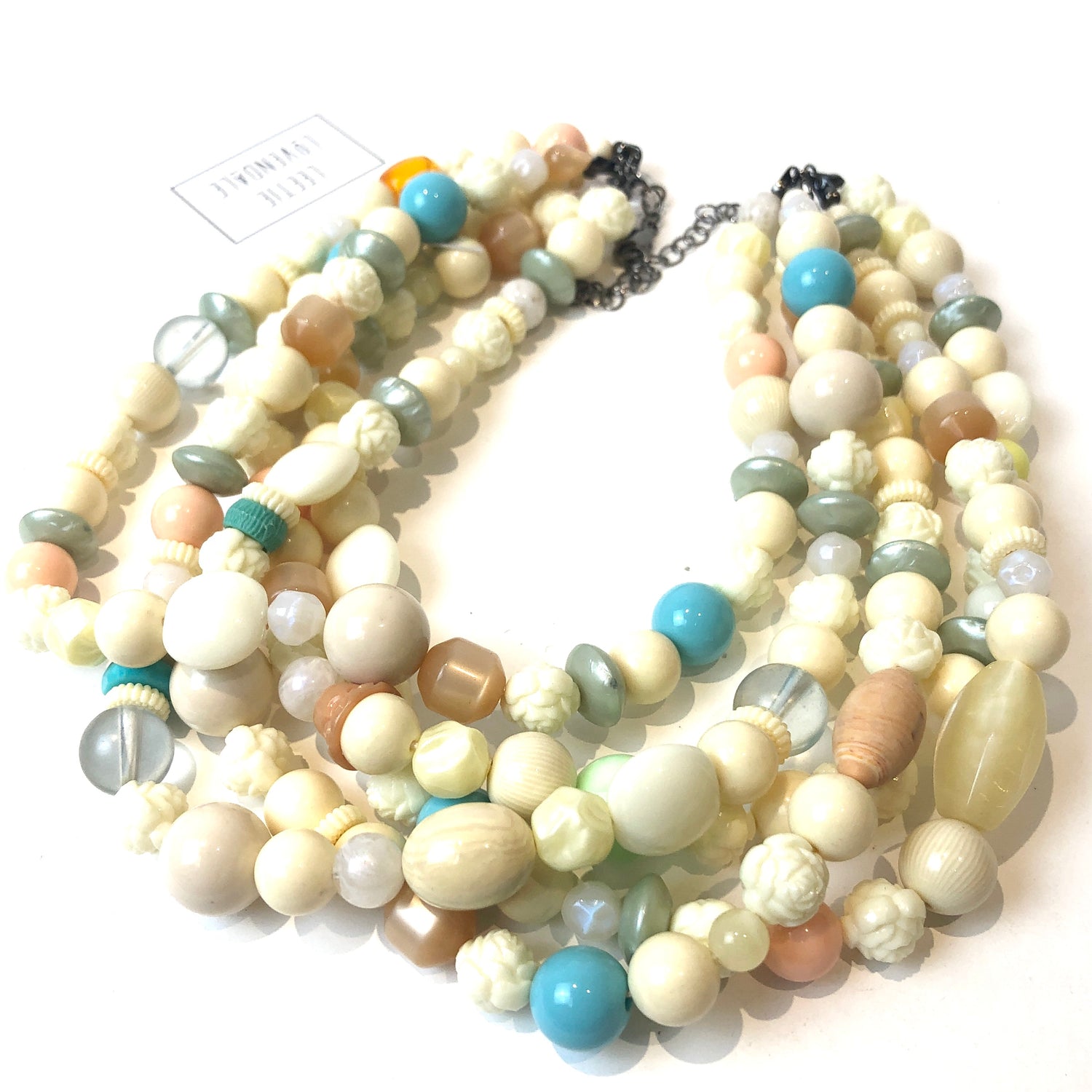 creamy pastel necklace
