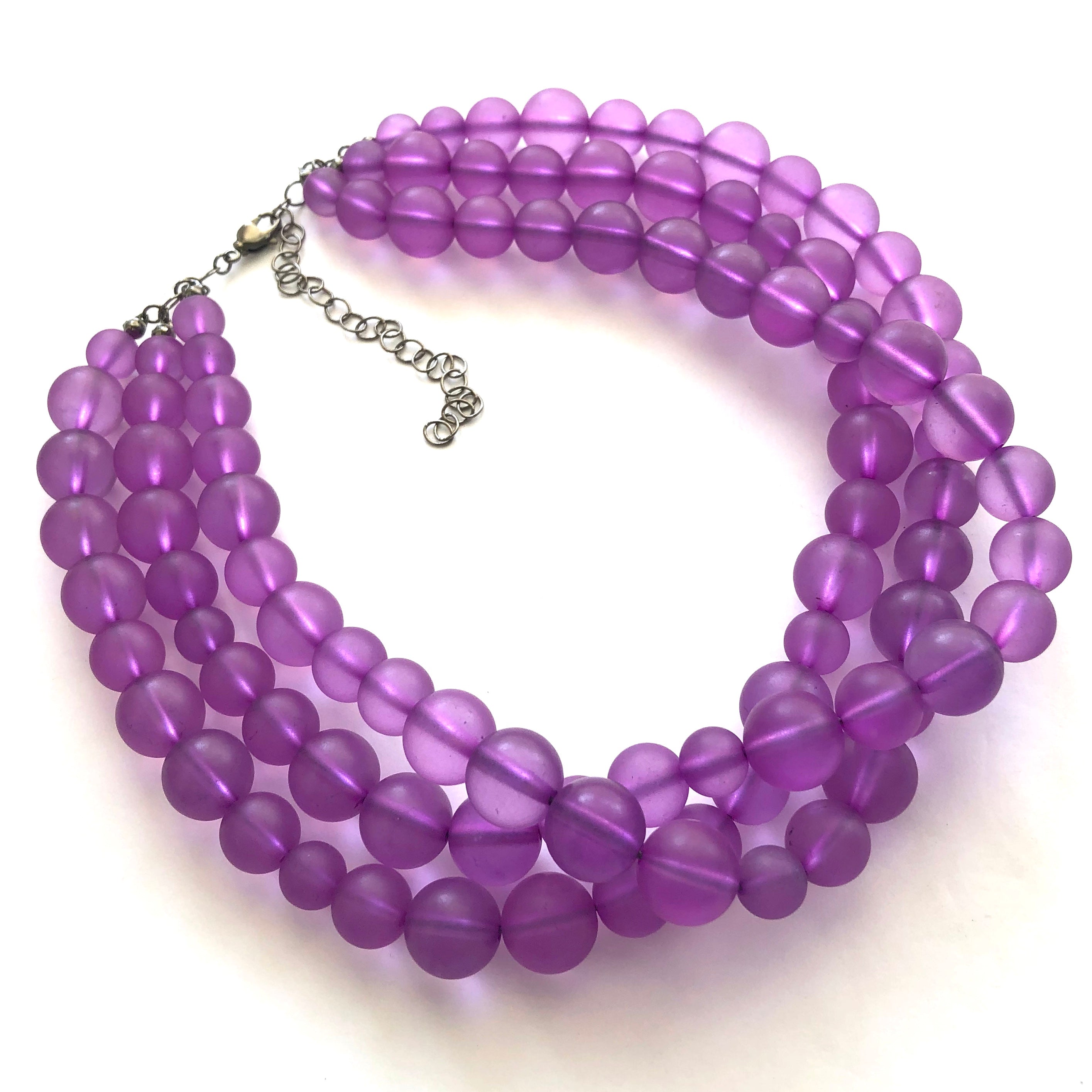 light lilac necklace