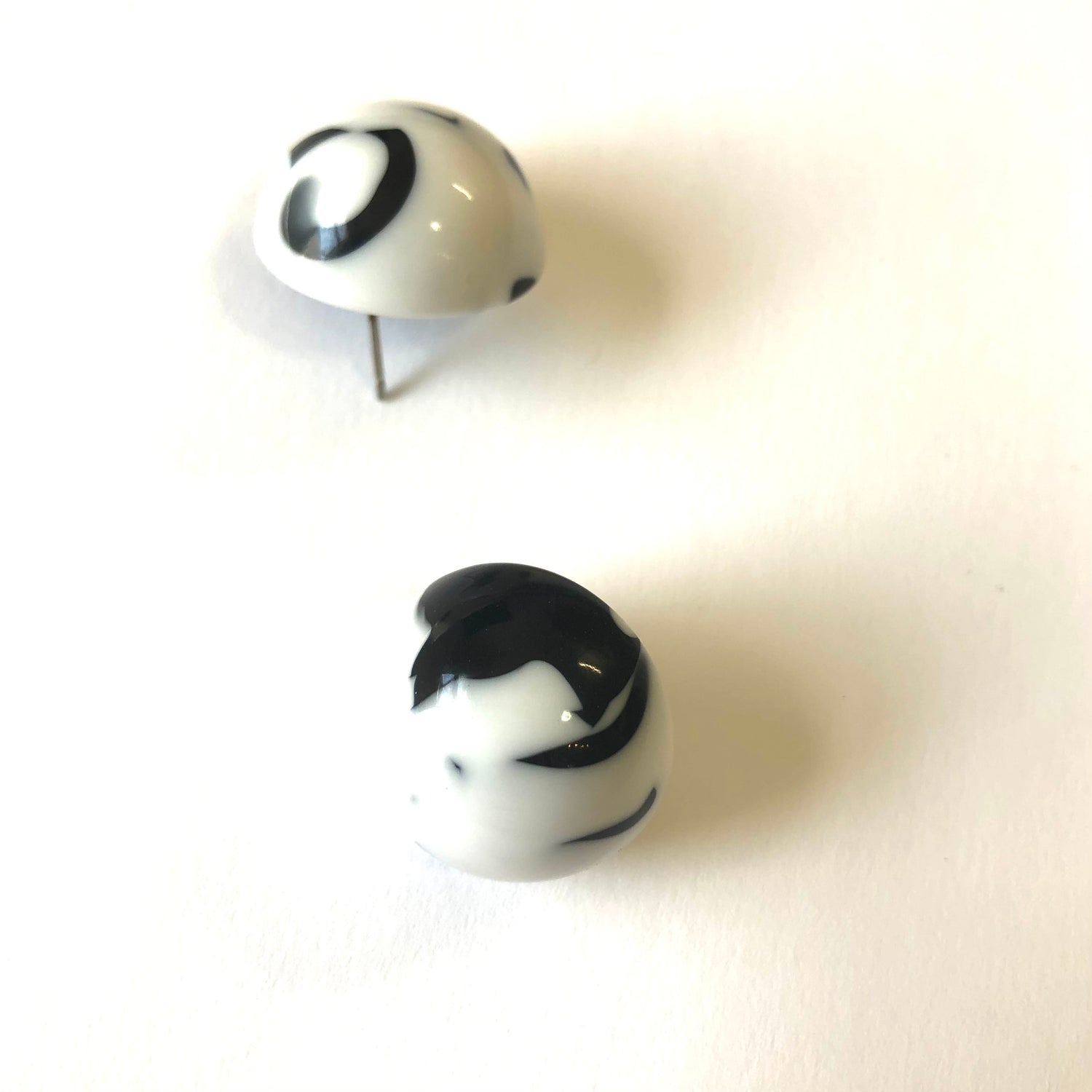 Black Cherry Bomb Marbled Retro Button Stud Earrings