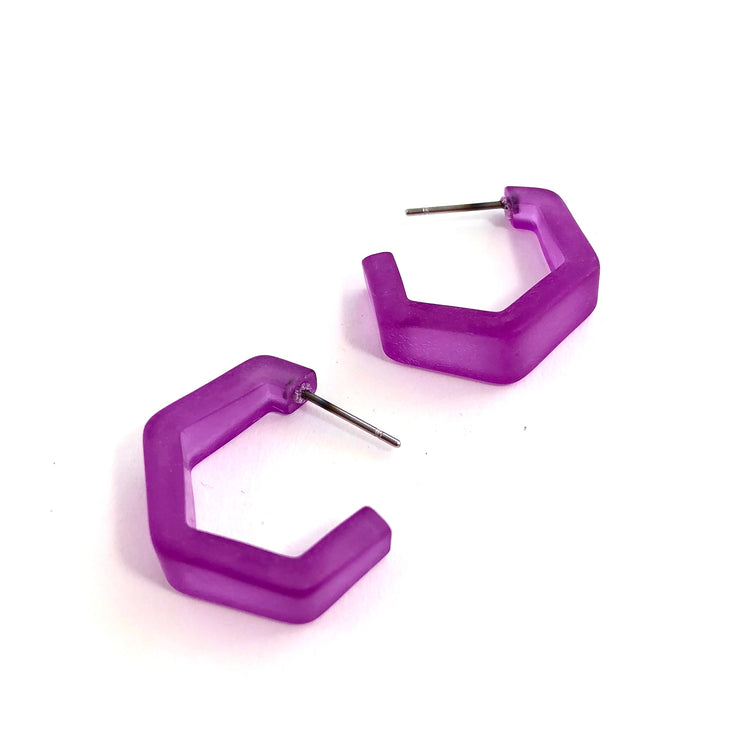 faceted violet hoops