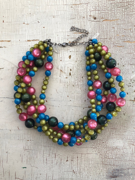 holiday moonglow necklace