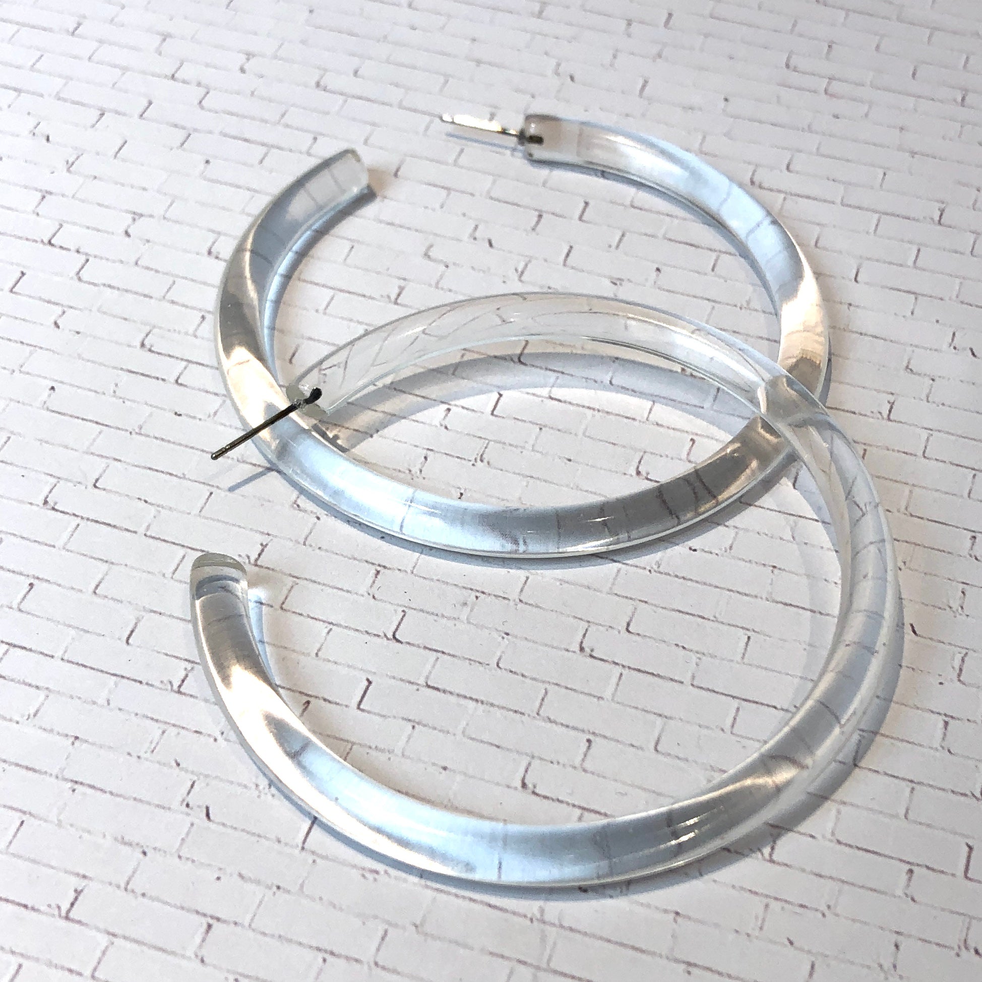 clear 3 inch hoops