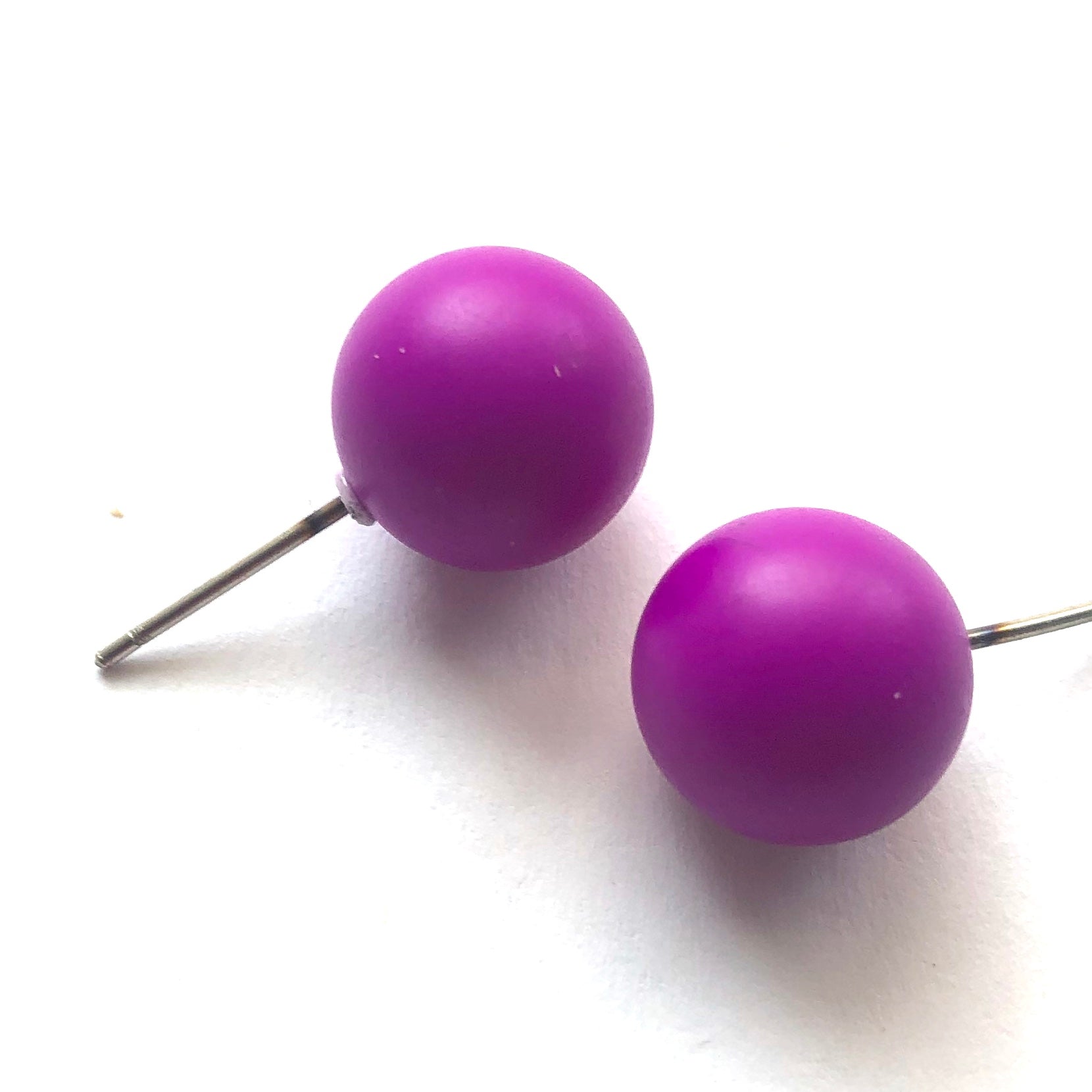 violet ball studs