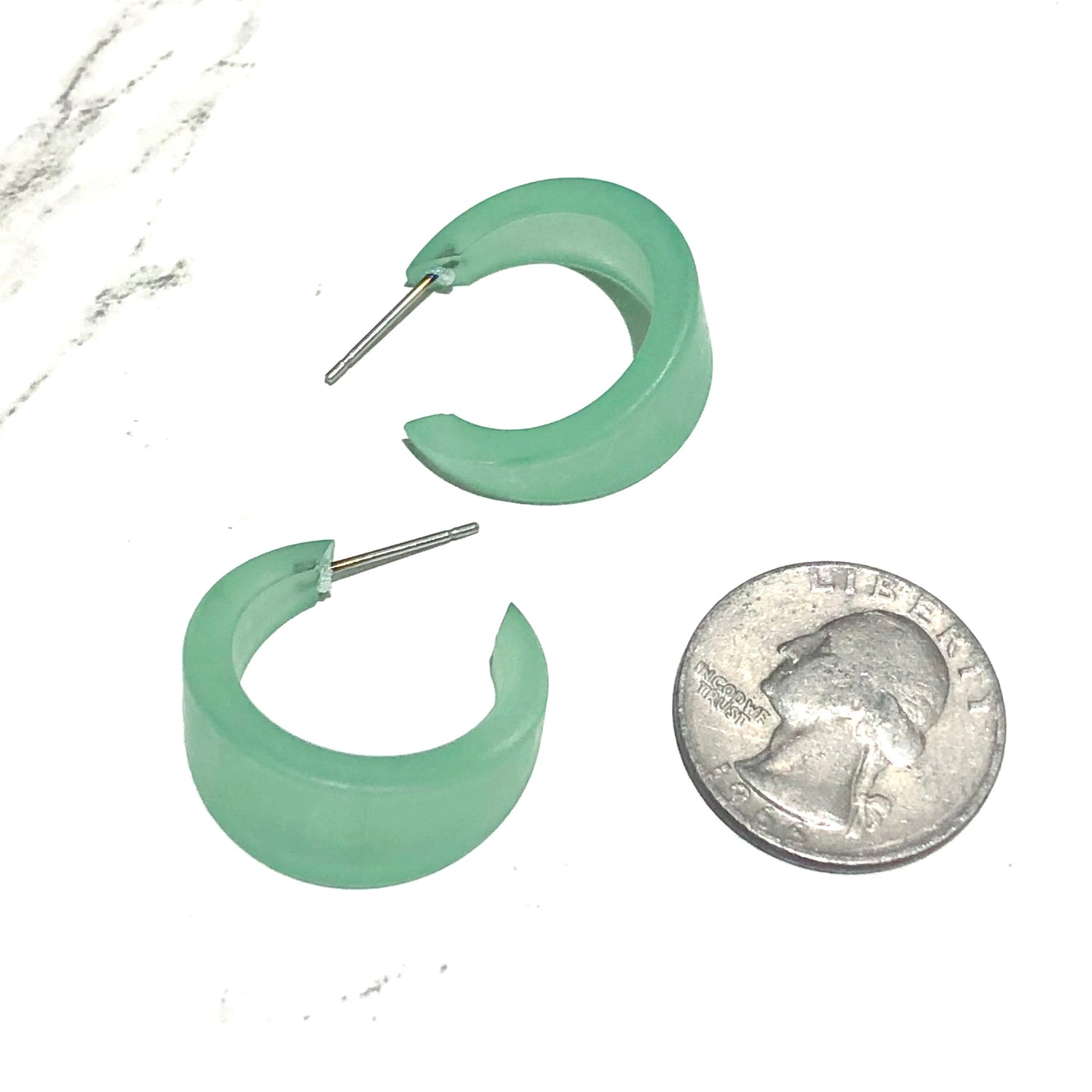 small frosted hoops green