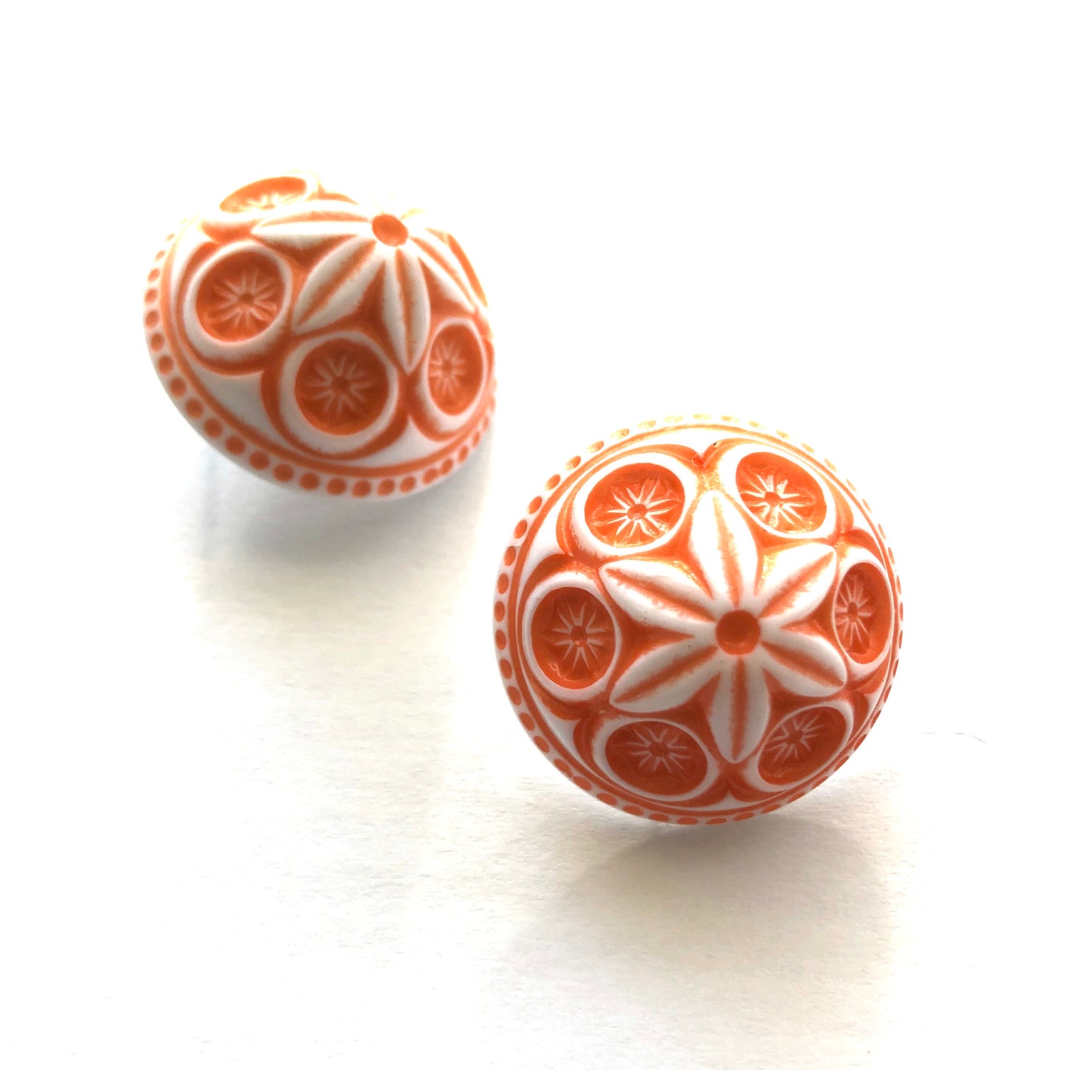 Coral Carved Cornflower Retro Button Stud Earrings