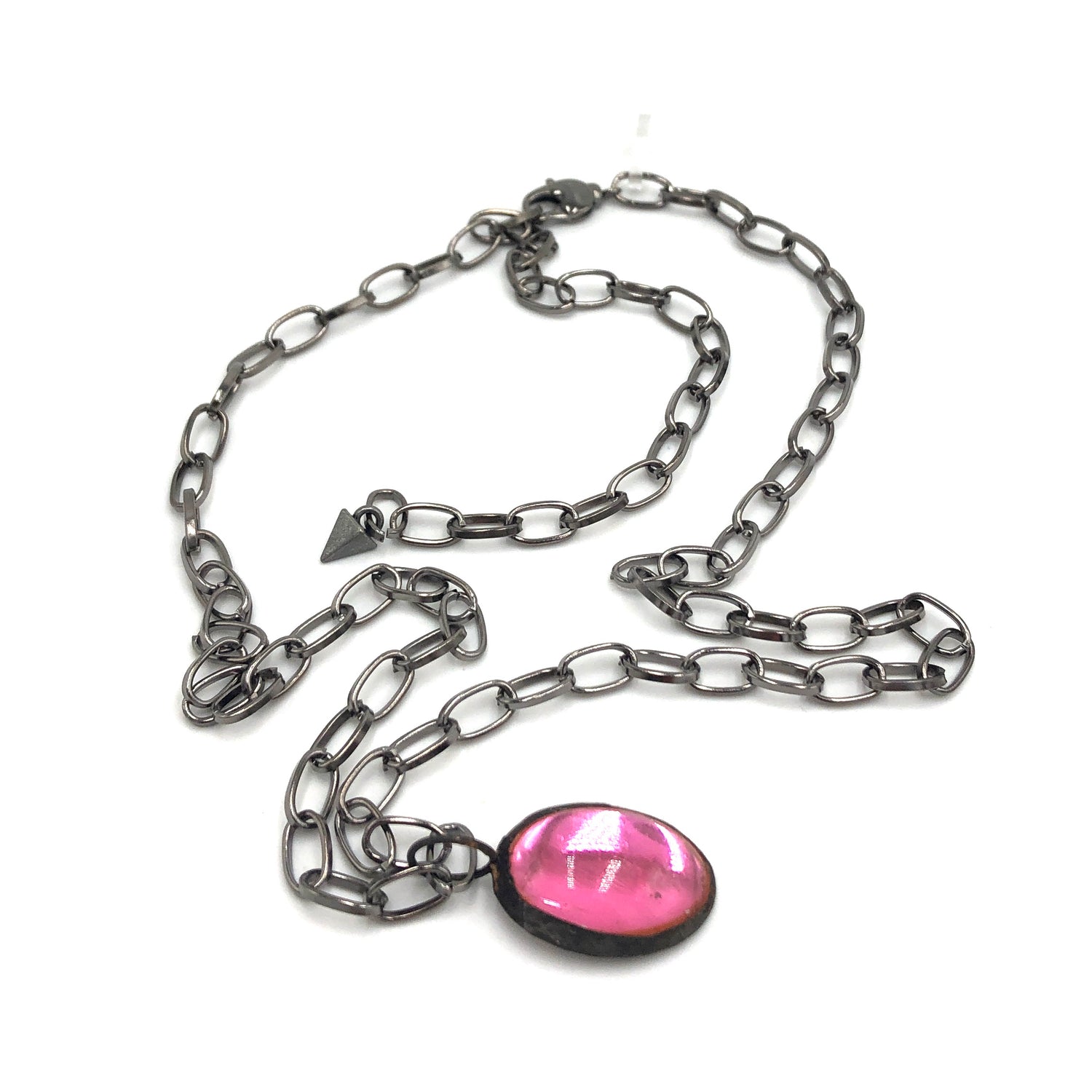 pink dark chain
