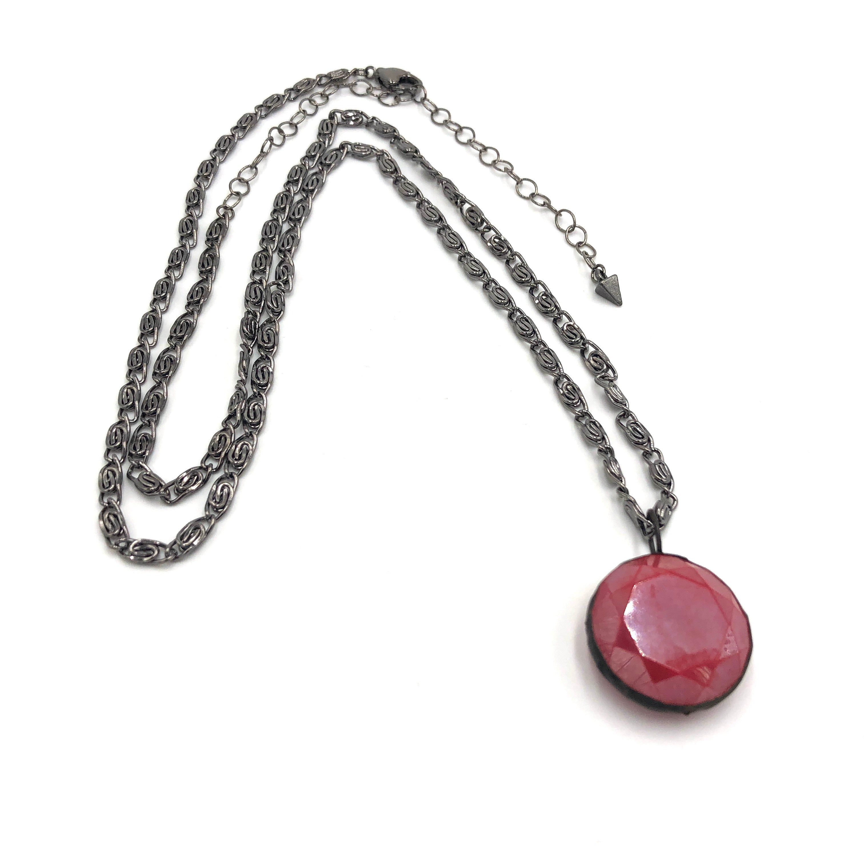 red luster pendant necklace