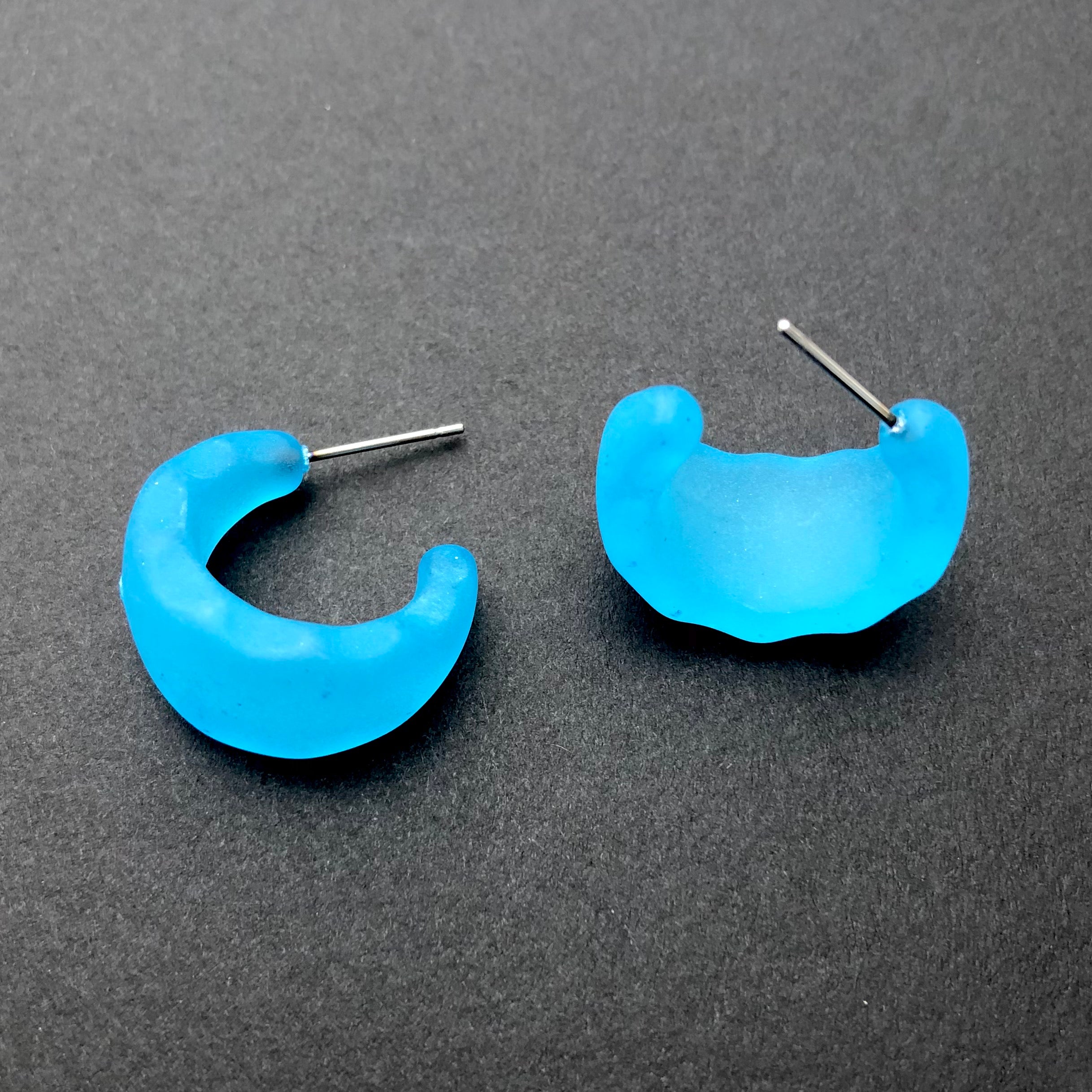 blue frosted ruffle hoops