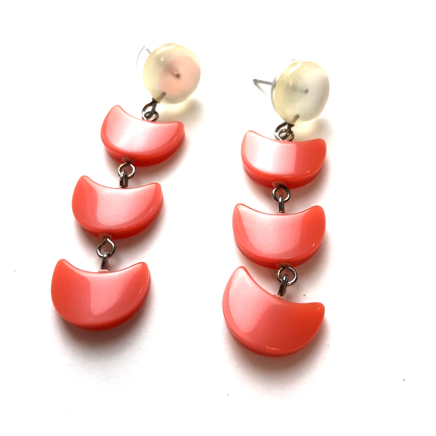 Coral &amp; Cream Moonglow Fish Scale Earrings