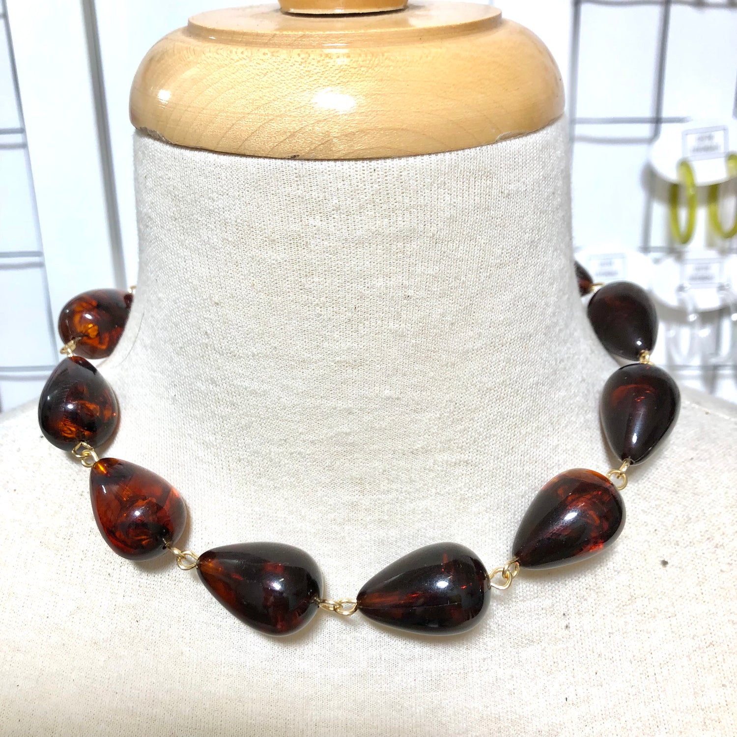 Tortoise Chunky Teardrop Beaded Amelia Necklace