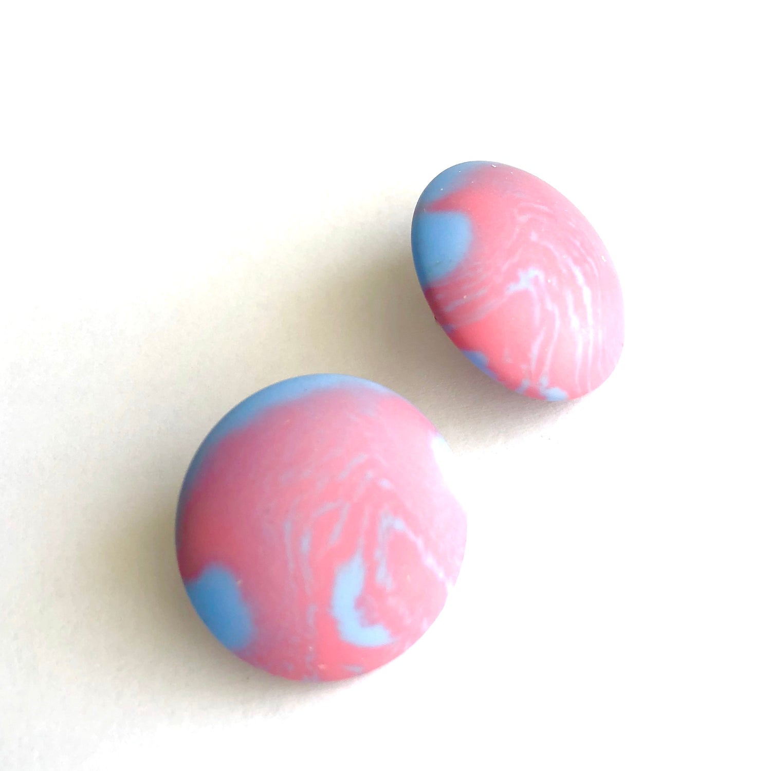 Periwinkle &amp; Pink Marbled Retro Button Stud Earrings