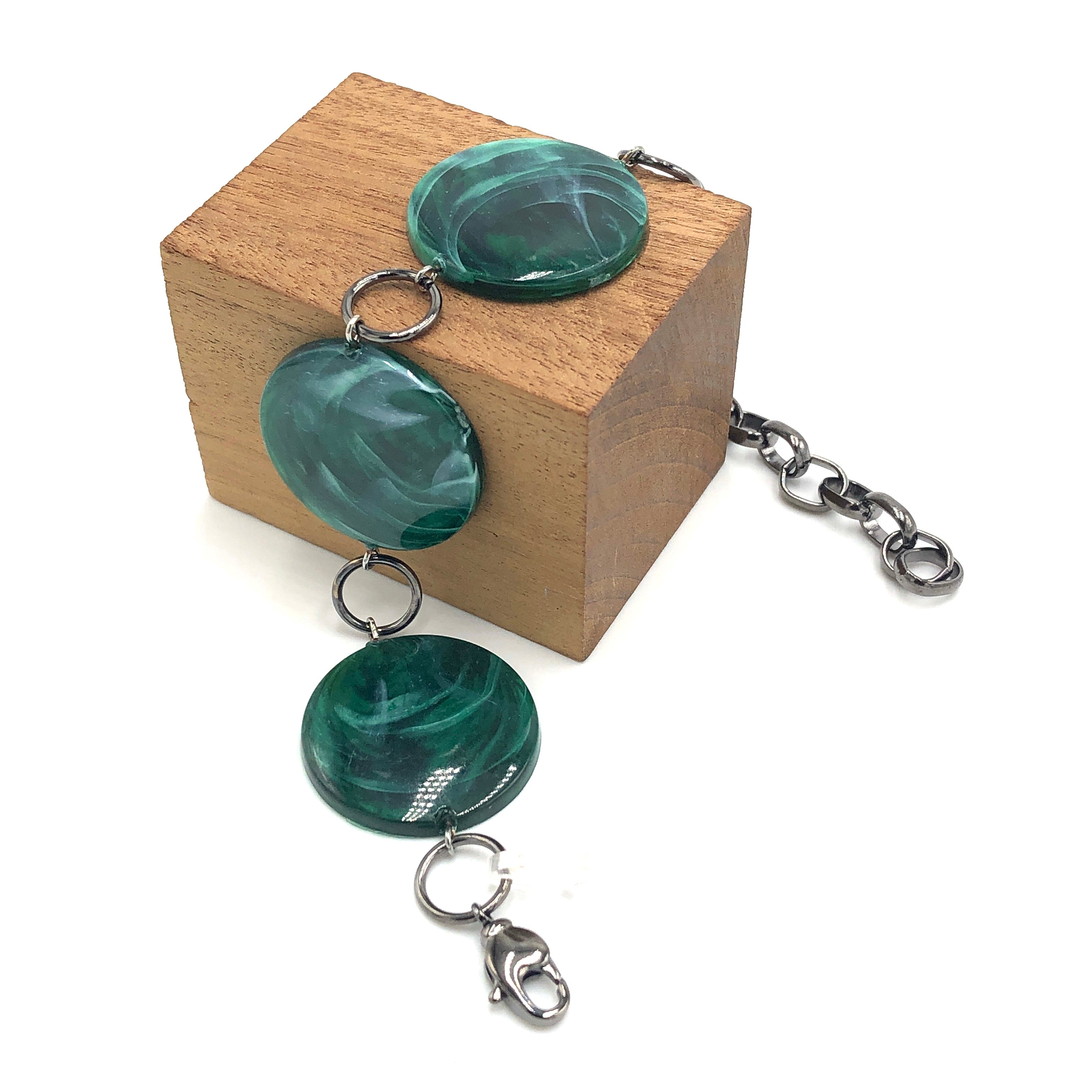 Emerald Marbled Disc Stations Bracelet