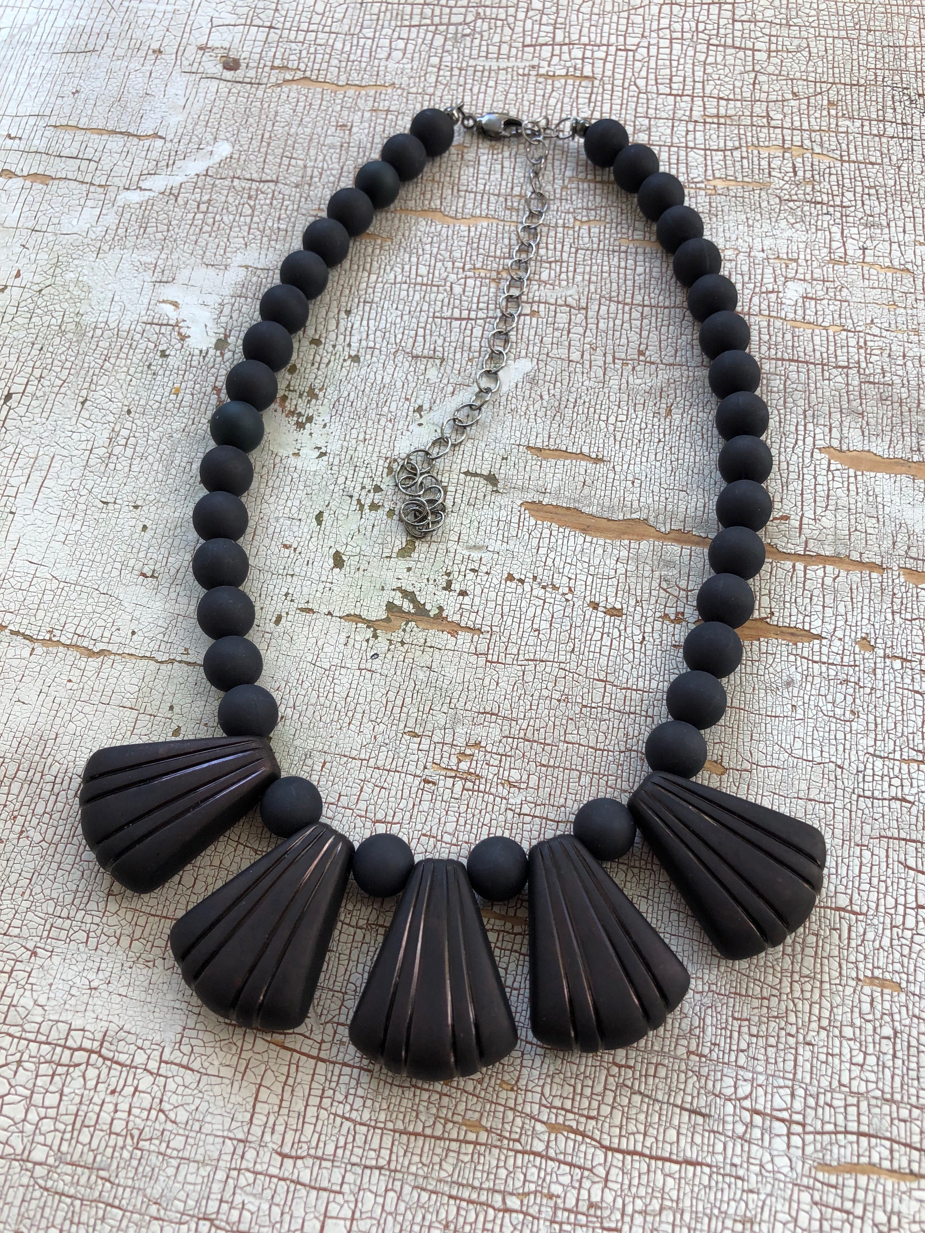 black deco necklace