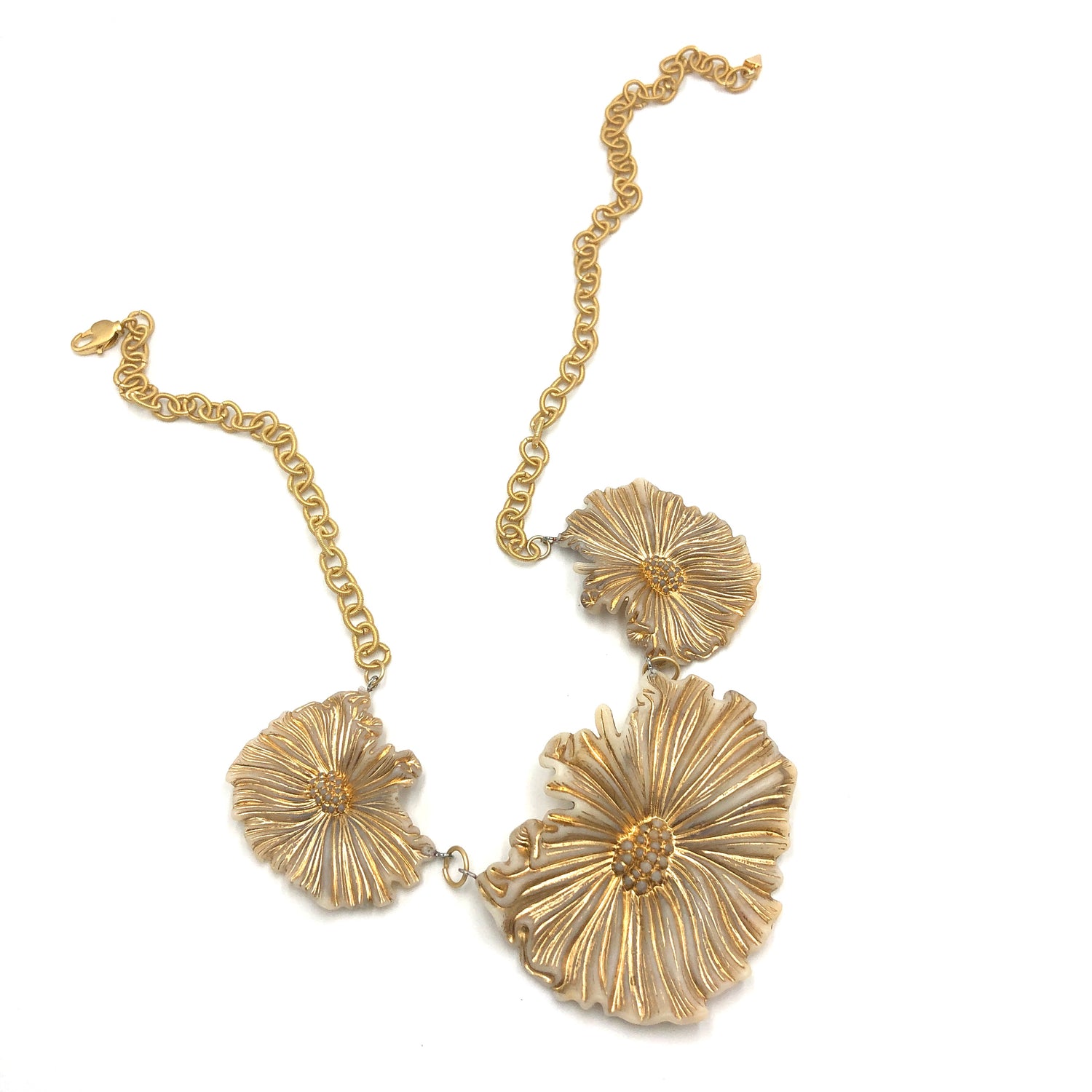 Cosmos Gilded Cream Triple Flower Necklace