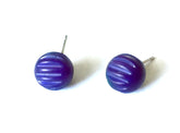 small ribbed studs