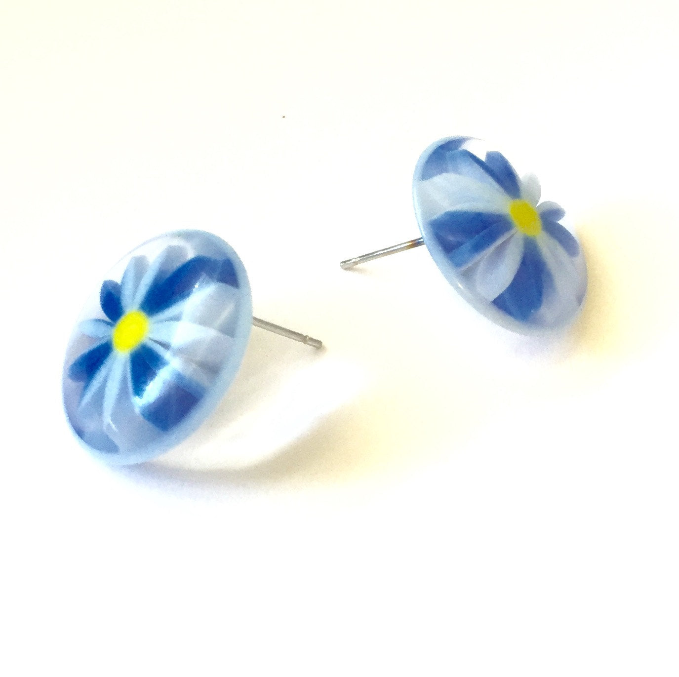 blue clear daisy earrings