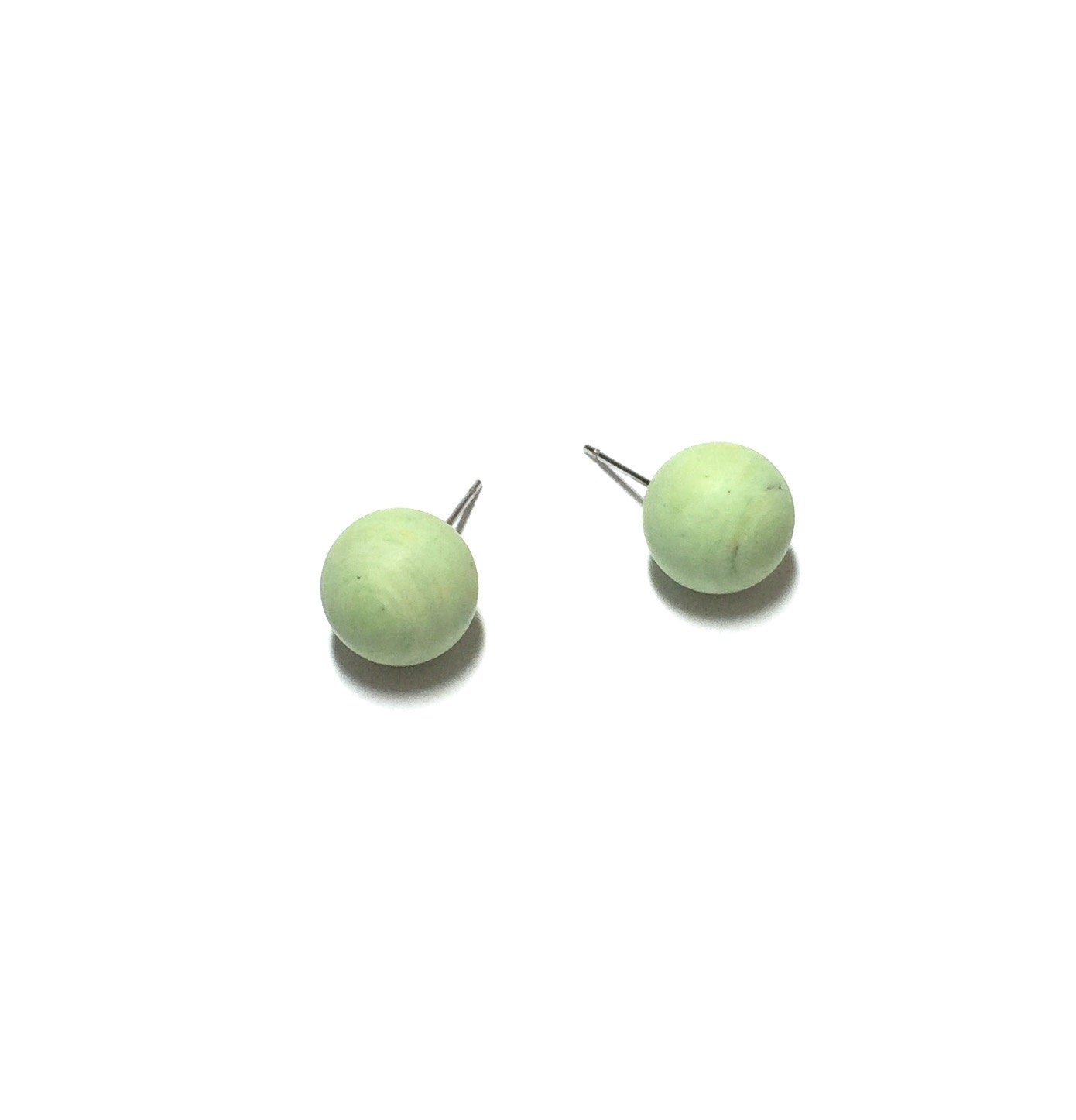 light green round studs