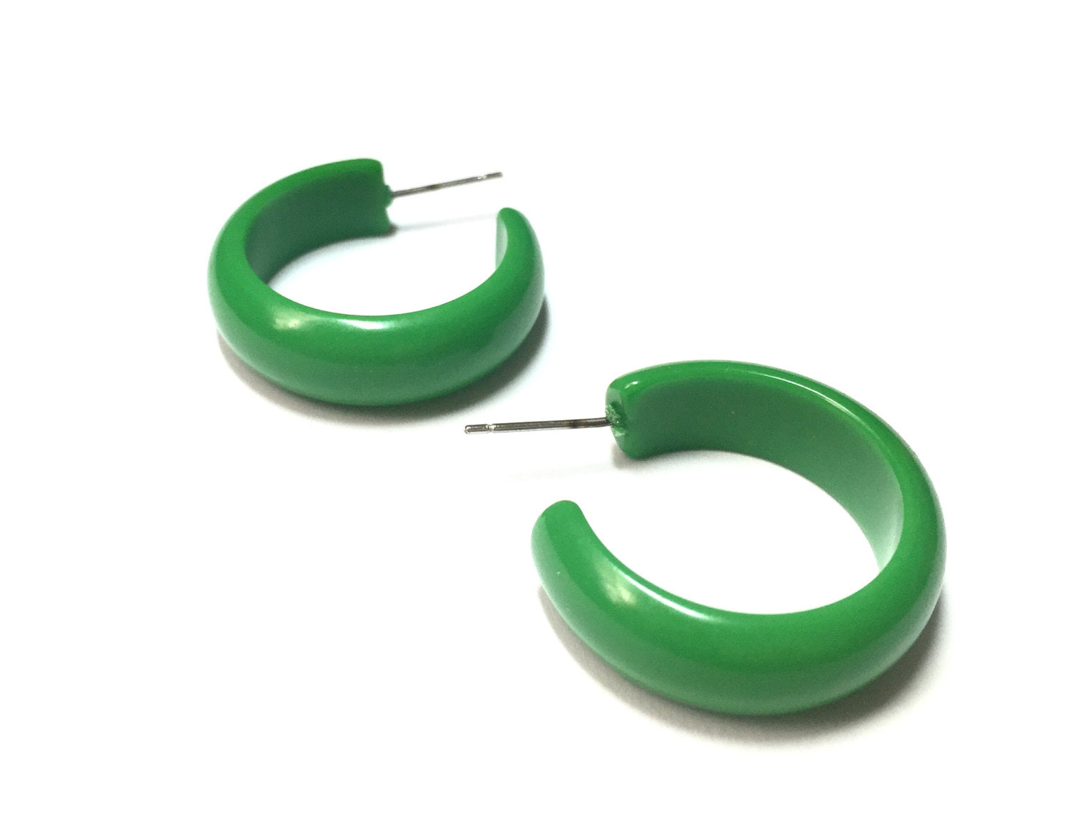 kelly green hoop earrings