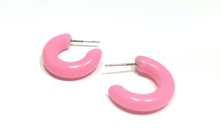 small pink hoop earrings