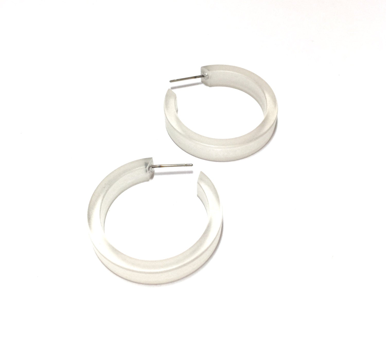 clear classic hoop earrings