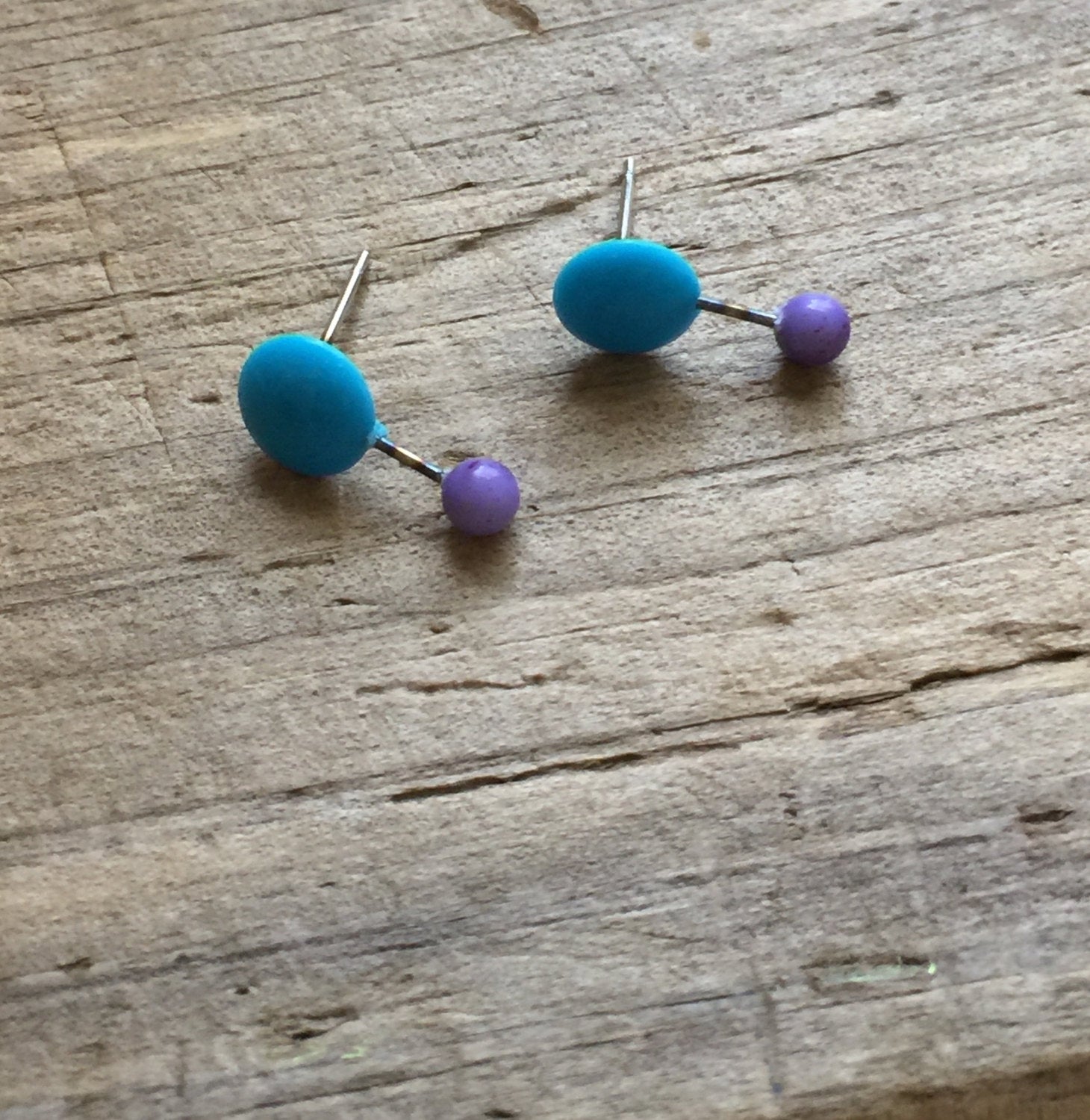 minimalis stud earrings