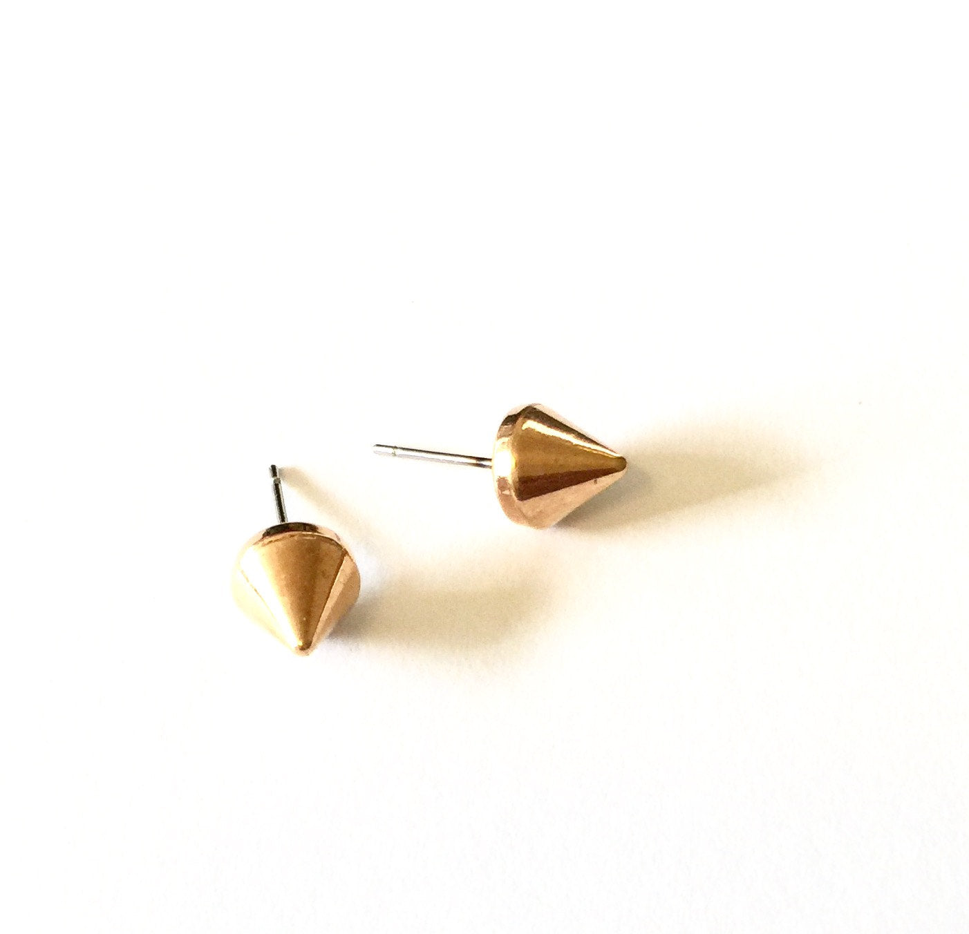 gold spike earrings