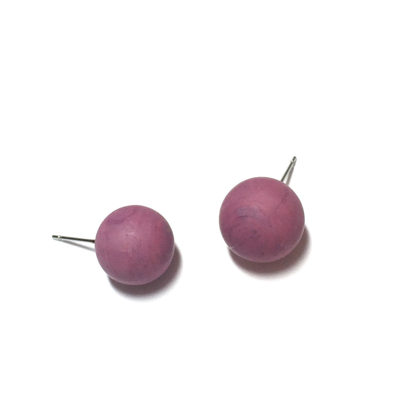 small violet earrings