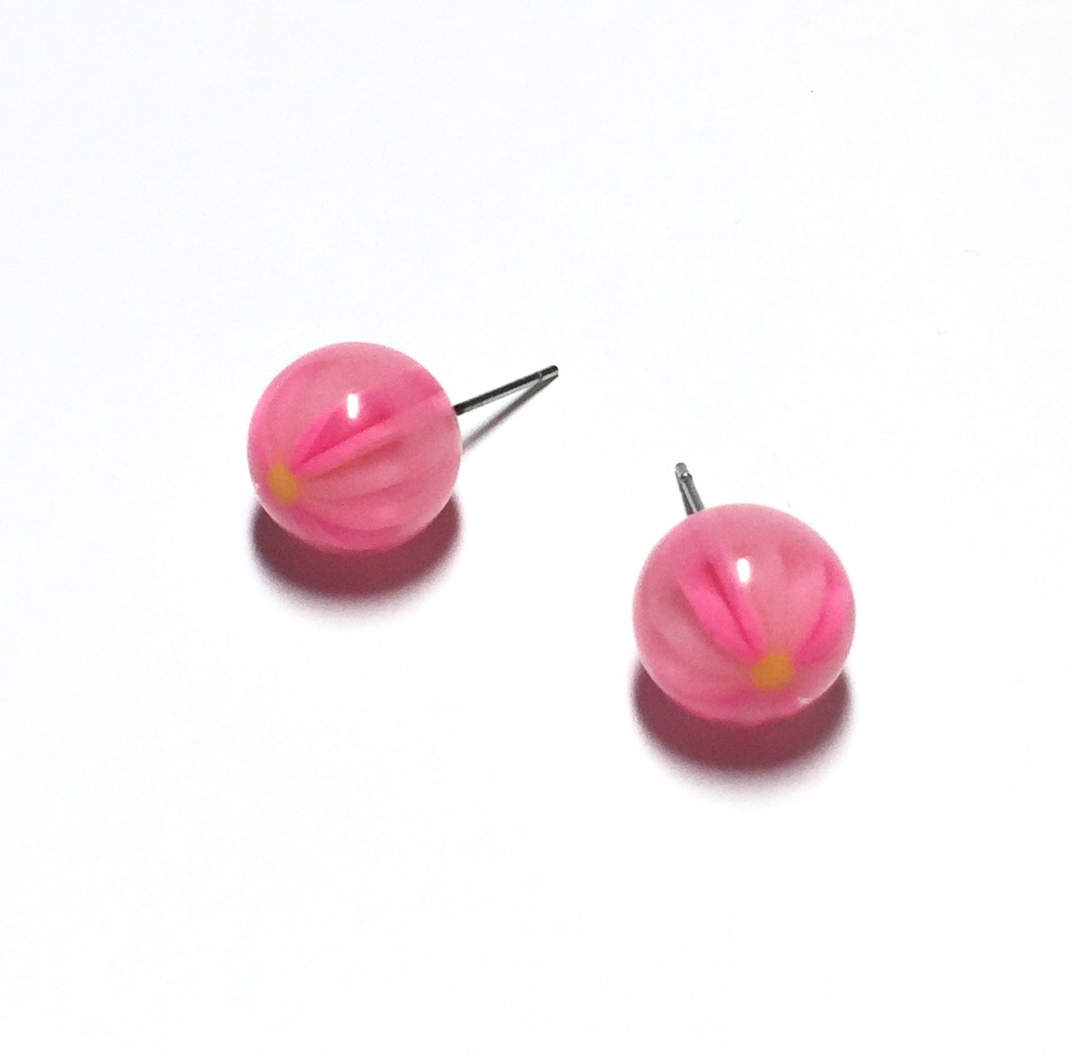 flower earrings pink