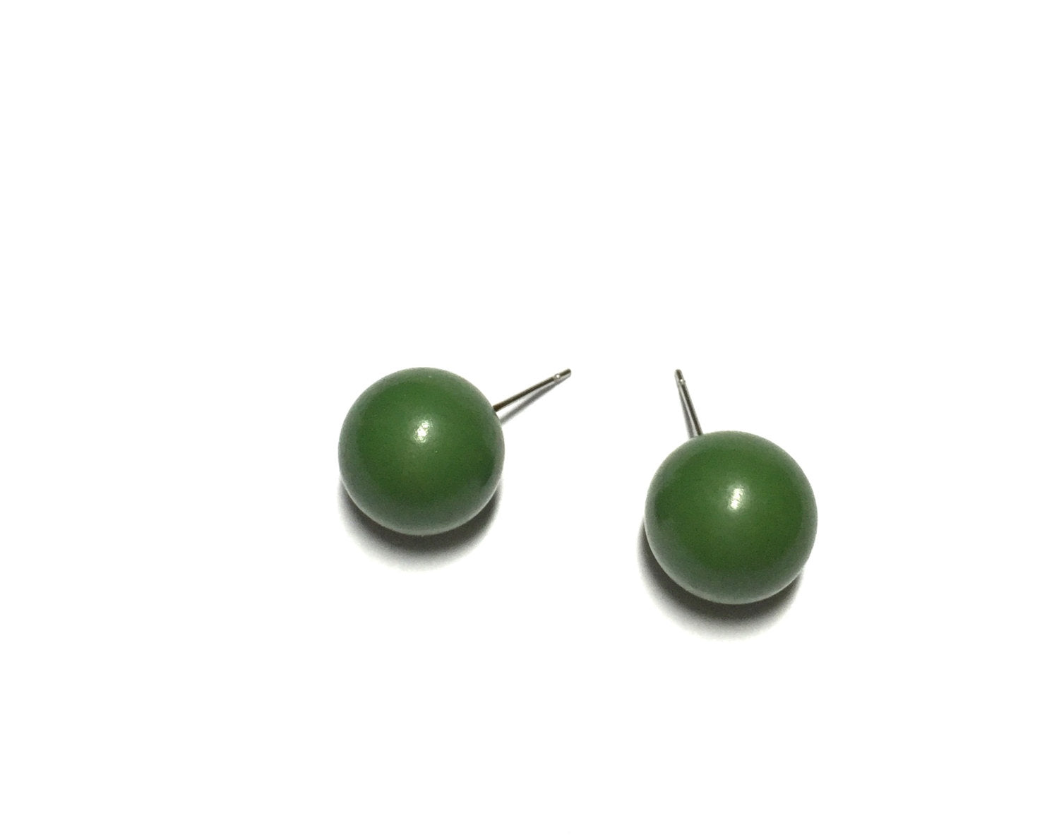 dark green round studs