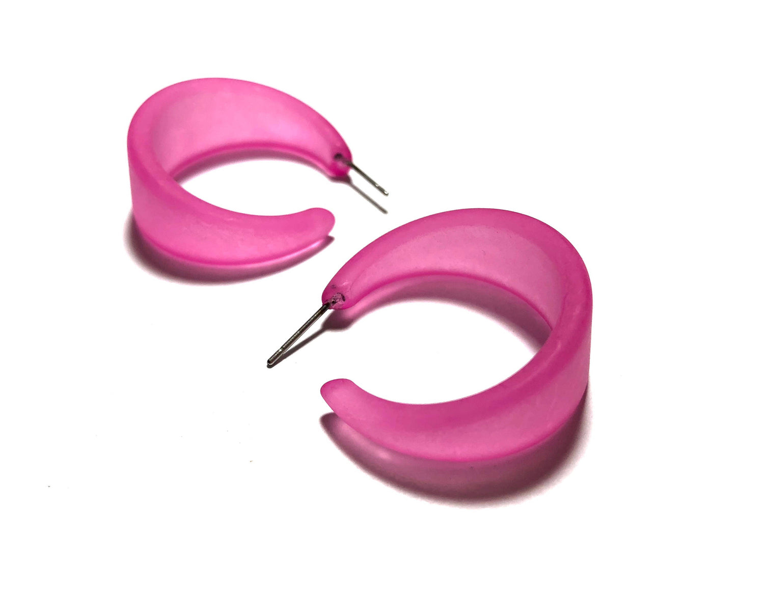 bright pink marilyn hoops