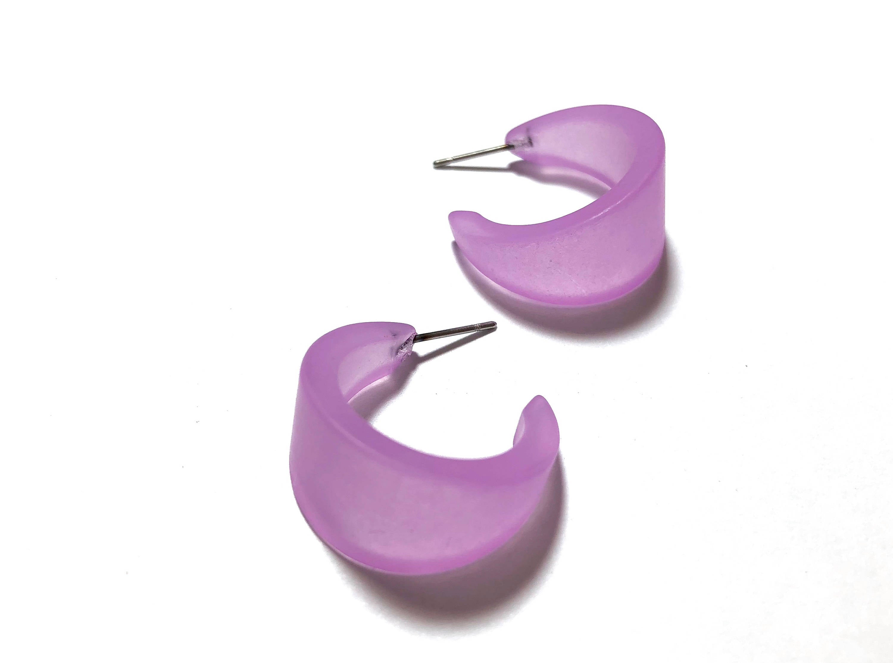 pastel purple marilyn earrings