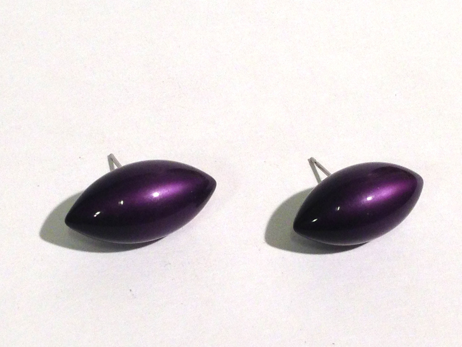 pod purple earrings