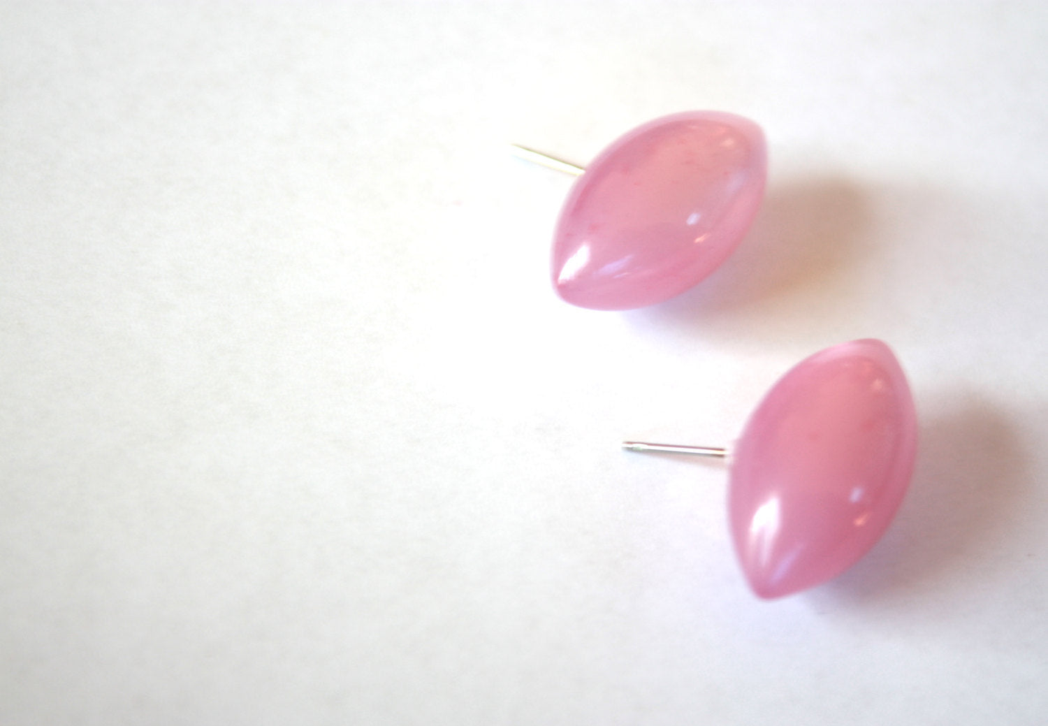 pink moonglow earrings pod