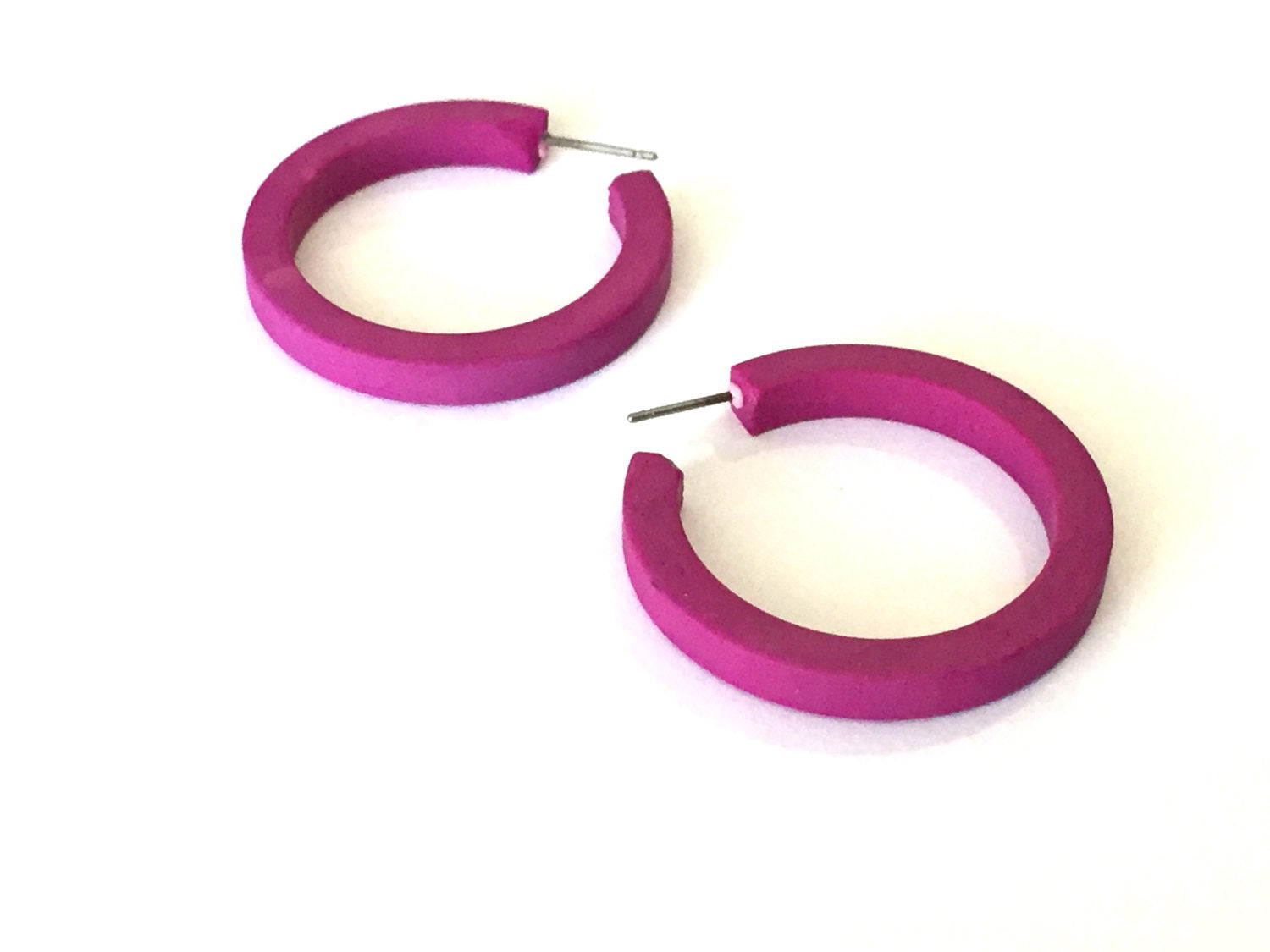 violet clsasic hoops